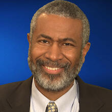 head shot of Dr. Scott Edwards