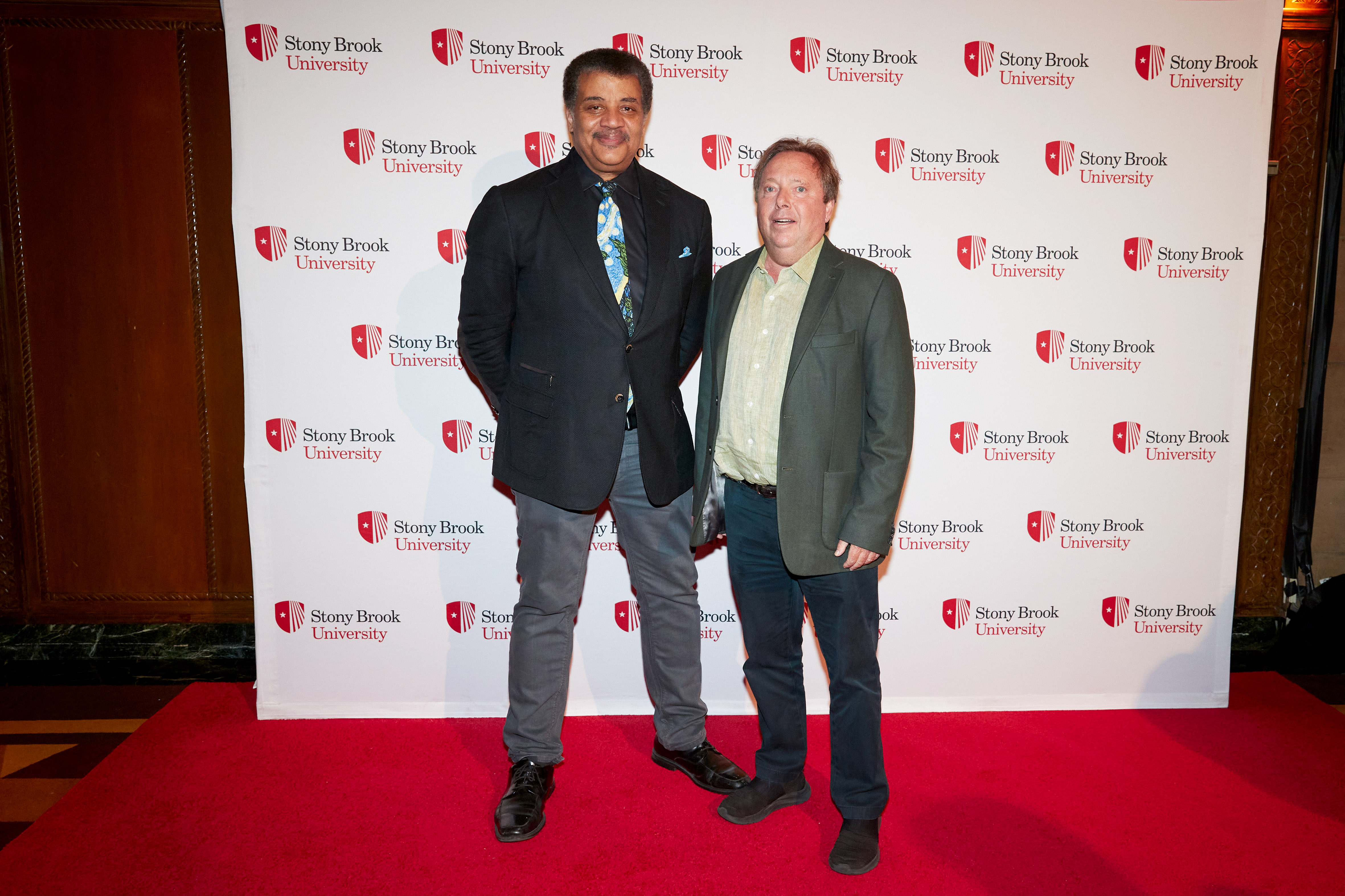 Gala Honoree Neil deGrasse Tyson with Stony Brook Foundation Chair and CEO of IMAX Corporation Richard Gelfond ’76. (Photo by Juliana Thomas)