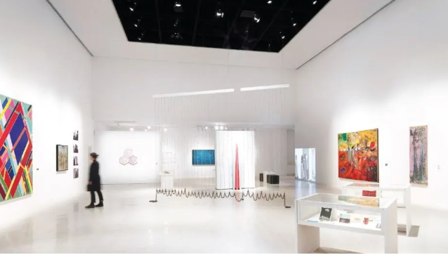 Zuccaire Gallery Image