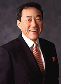 Charles B Wang
